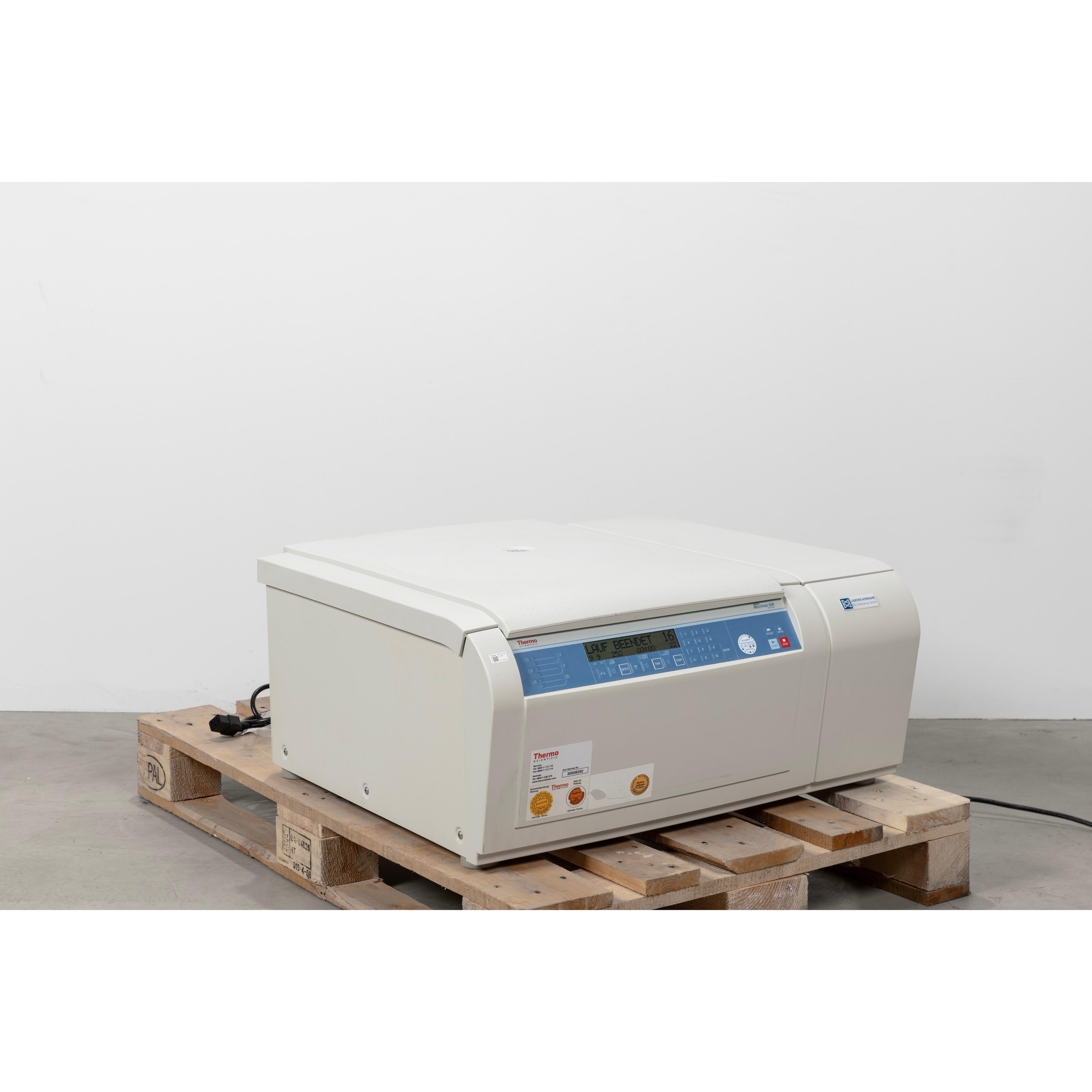 Thermo Scientific Multifuge X3R Refrigerated Centrifuge, image 7