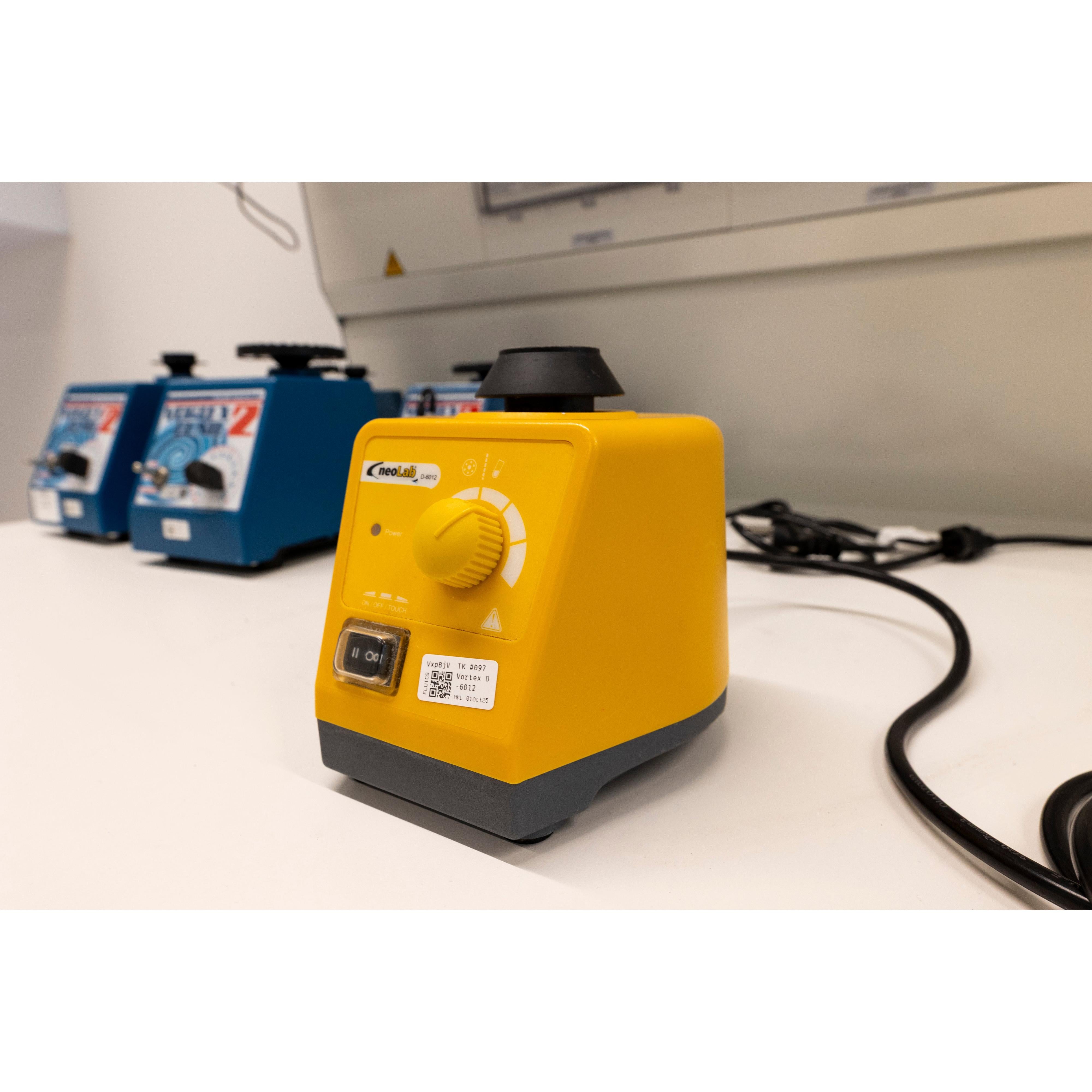 neoLab D-6012 Vortexer
