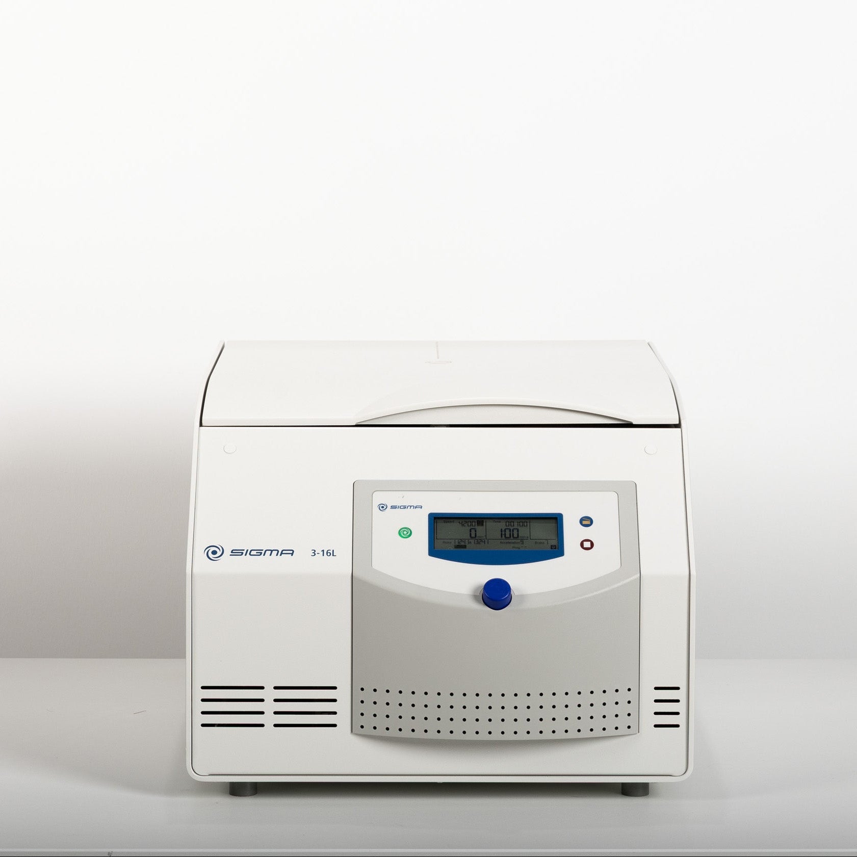 Sigma 3-16L Benchtop Centrifuge with Plate Rotor